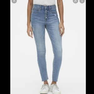 Gap SkyHigh Jeans Size 8